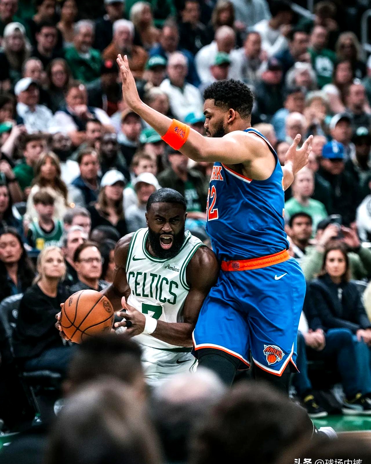 开云-关于比赛局势复杂引发热议！，塔图姆在掘金比赛中大比分获胜上演精彩一战的信息-开云