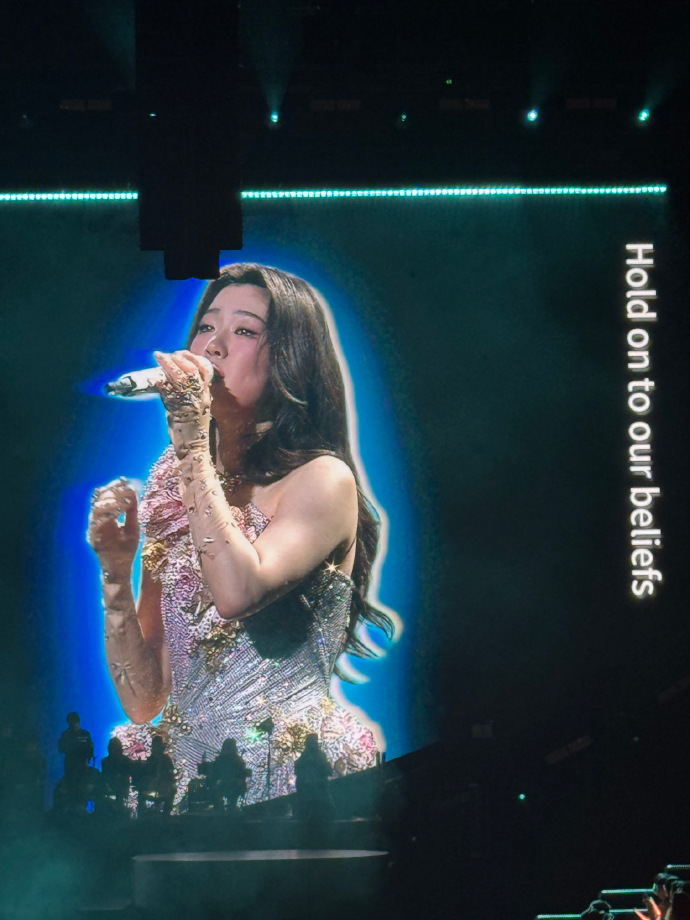 开云官方网站-塞尔维亚队观众热烈欢呼！，莱万多夫斯基迎来二十赛季出色发挥赢得满堂喝彩-开云官方网站