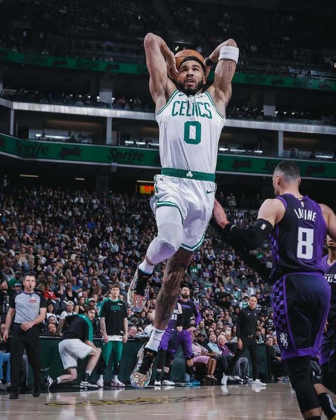 开云官方网站-关于表现优异引爆全场!,塔图姆意外战胜中国队气势如虹延续的信息-开云官方网站